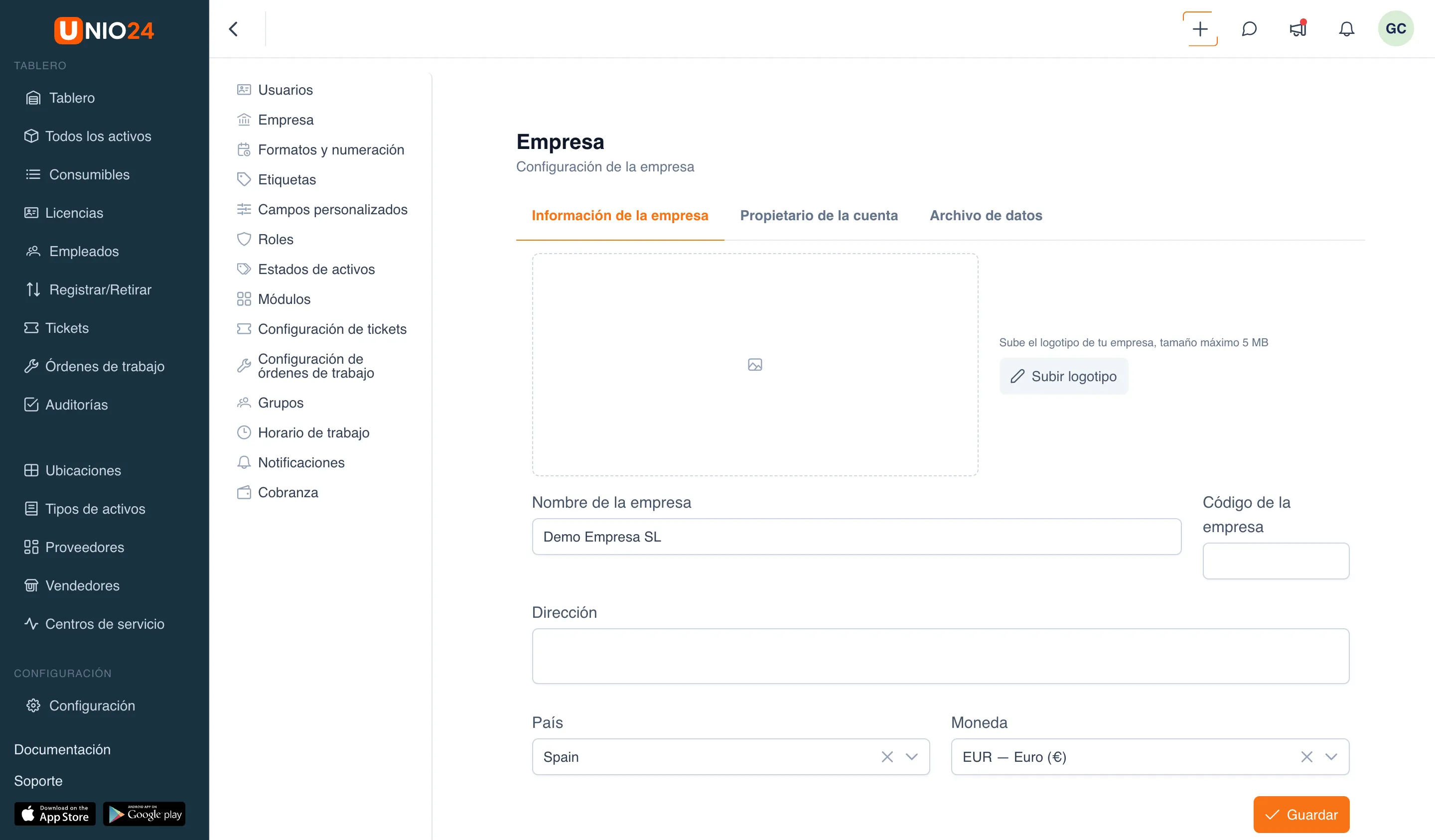 la página «Configuración de la empresa»: las pestañas «Información de la empresa», «Propietario de la cuenta» y «Archivo de datos»; en la pestaña abierta «Información de la empresa» — un formulario con los campos «Nombre de la empresa», «Código de la empresa», «Dirección», «País», «Moneda» y el botón «Guardar»